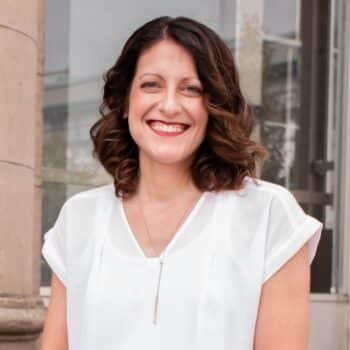 Written by:<br><a href="https://amzn.to/3GIqzVE" target="_blank">Jenn Hesse</a>