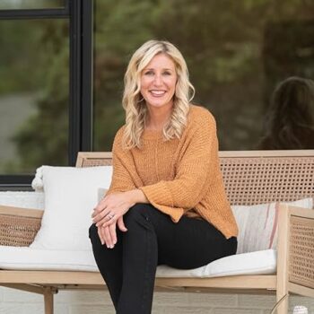 Written by:<br><a href="https://amzn.to/4q3dhbk" target="_blank">Jenny Marrs</a>