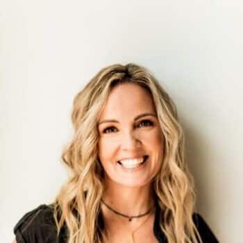 Written by:<br><a href="https://amzn.to/4kDABJT" target="_blank">Jeannie Cunnion</a>